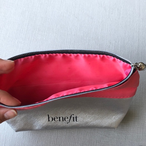 Makeup bag - Picture 2 of 2